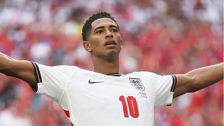 Bellingham faz dois contra a Noruega. Foto: Richard Pelham/Getty Images