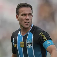 Corinthians quer Arthur Melo, mas salário é entrave
