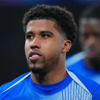Manchester United anuncia a contratação de Andrey Santos