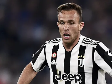 Arthur Melo reduz salário para jogar no Corinthians