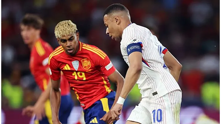 Lamine Yamal e Mbappé, em Espanha e França. Foto: Alex Grimm/Getty Images