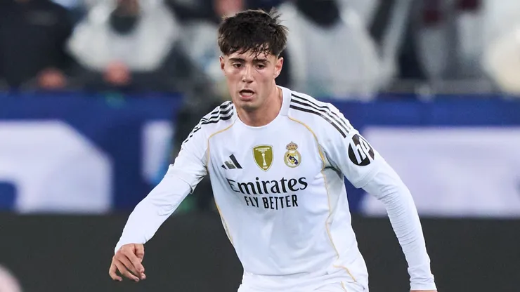 Victor Valdepenas em jogo do Real Madrid - Photo By Juan Manuel Serrano Arce/Getty Images