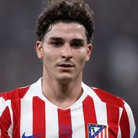 Julián Álvarez esquece a Premier League e foca no Barcelona