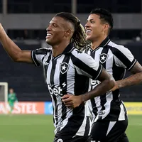 Zenit faz oferta superior por Danilo e preocupa o Palmeiras