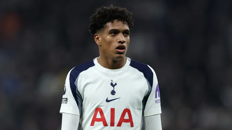 Souza, do Tottenham. (Foto: Justin Setterfield/Getty Images)