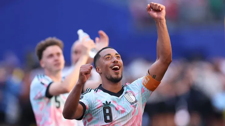 Tielemans se junta a Andrey Santos e reforça o meio-campo do Manchester United