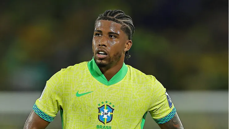 Andrey Santos em campo pela Seleção Brasileira