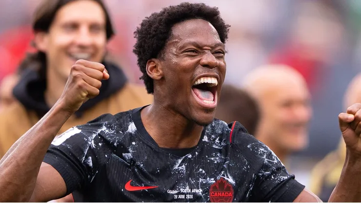 Jonathan David em jogo do Canadá. (Photo by Fran Santiago/Getty Images)