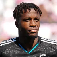 Livre no mercado, Zaha é ligado ao Corinthians, Vasco e Internacional