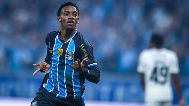 Gabriel Mec em jogo do Grêmio