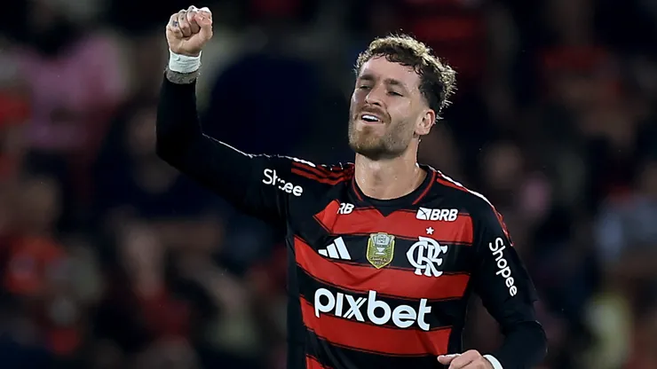 Léo Pereira em jogo do Flamengo (Buda Mendes/Getty Images)