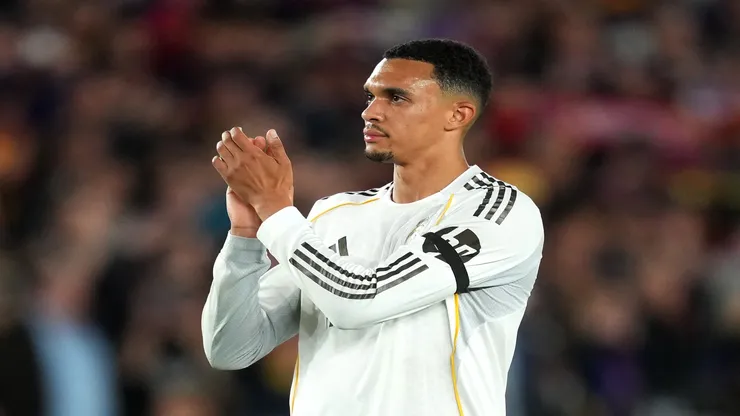 Trent Alexander-Arnold em partida do Real Madrid contra o Barcelona - Alex Caparros/Getty Images