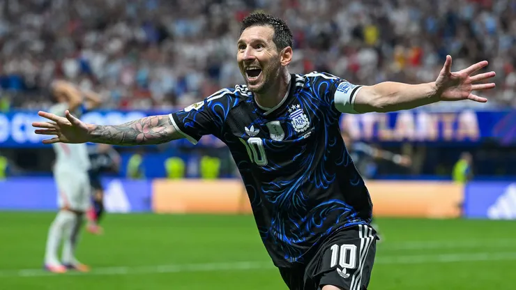 Messi comandou a virada da Argentina nos minutos finais contra a Inglaterra