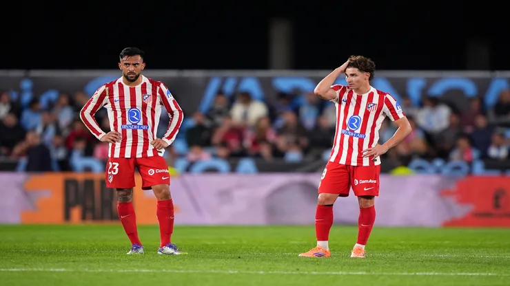 Os argentinos Nico González e Julián Alvarez em partida do Atlético de Madrid – Jose Manuel Alvarez Rey/Getty Images