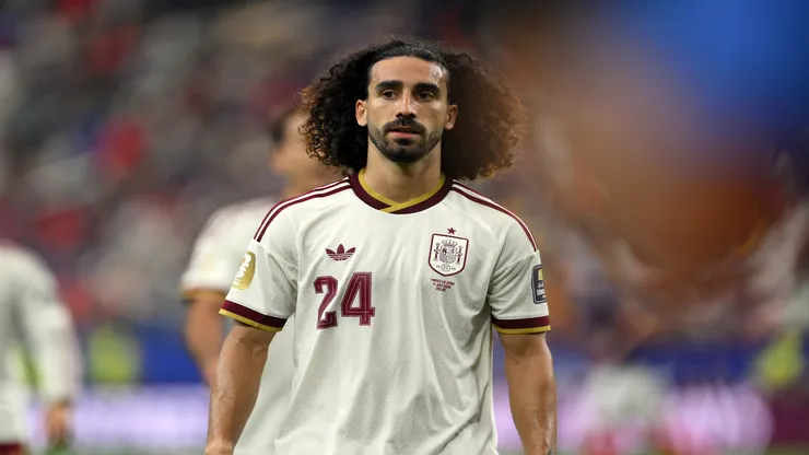 Cucurella na partida entre Espanha e França pela semifinal da Copa 2026 - David Ramos/Getty Images