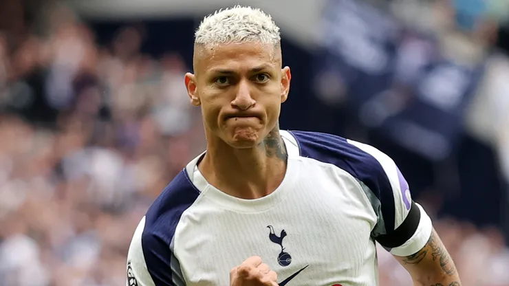 Richarlison em campo pelo Tottenham. Foto: Julian Finney/Getty Images