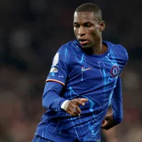 Nicolas Jackson entra no radar do Aston Villa