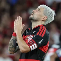 Arrascaeta retorna ao Flamengo após três meses fora