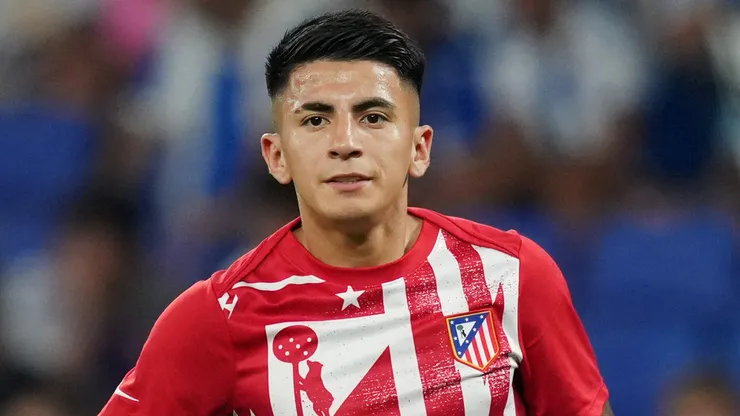Almada antes de uma partida pelo Atlético de Madrid. Foto: Alex Caparros/Getty Images