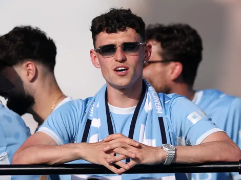 Phil Foden renova contrato com o Manchester City