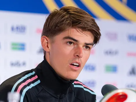 PSG vê com bons olhos Charles De Ketelaere, da Atalanta