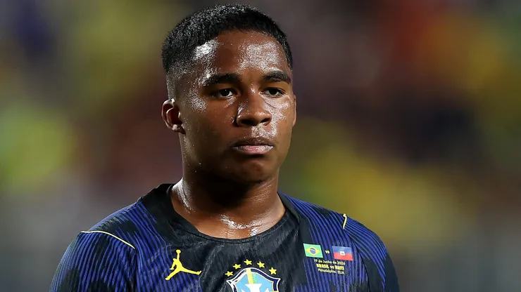 Endrick não terá vaga cativa com Mourinho e Real Madrid pode negociá-lo no mercado da bola. (Foto: Dan Mullan/Getty Images)
