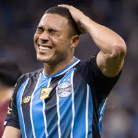 Carlos Vinícius, do Grêmio, é procurado pelo Benfica