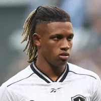 Man United avança por Danilo Santos