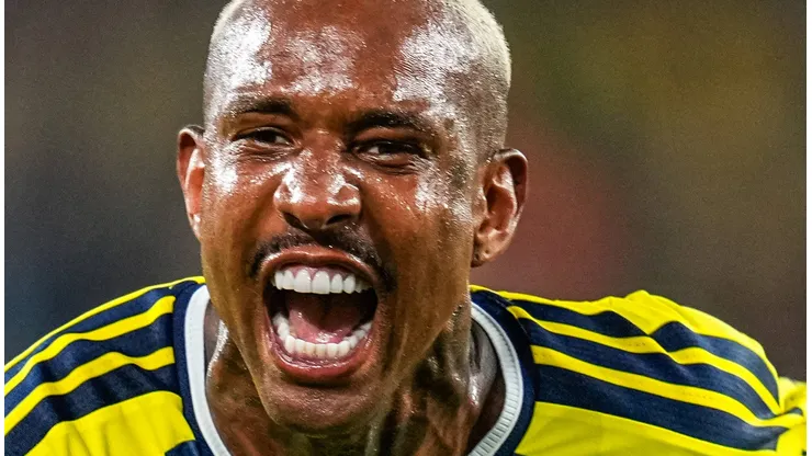 Anderson Talisca tem futuro incerto no Fenerbahçe e é monitorado por Corinthians e Grêmio. Foto: IMAGO / NurPhoto