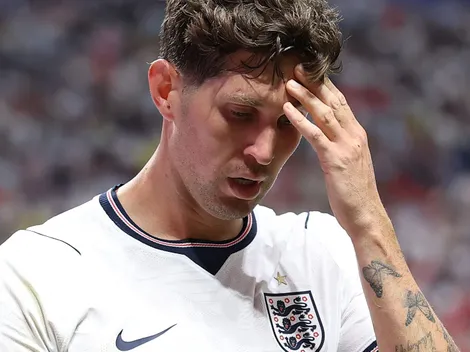 Juventus negocia por John Stones