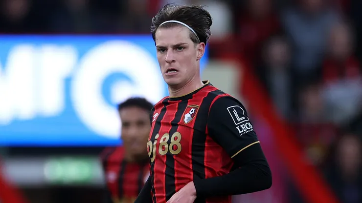 Alex Scott, meia do Bournemouth. (Photo by Eddie Keogh/Getty Images)