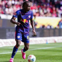 Diomande se apresenta ao Leipzig em meio a rumores
