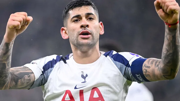Cristian Romero pelo Tottenham Hotspurs. Foto: IMAGO / DeFodi Images