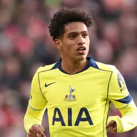Porto fica perto de contratar Souza, lateral do Tottenham