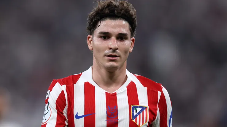Julian Alvarez of Atletico de Madrid looks on during the Spanish Super Cup Semi-Final match between Real Madrid and Atletico Madrid at King Abdullah Sports City Hall Stadium on January 08, 2026 in Jeddah, Saudi Arabia.