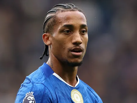 Chelsea renova contrato de João Pedro e freia assédios