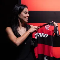 Thaisa se aposenta e é homenageada pelo Flamengo