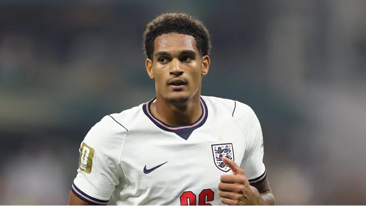 Quansah deve deixar o Liverpool.