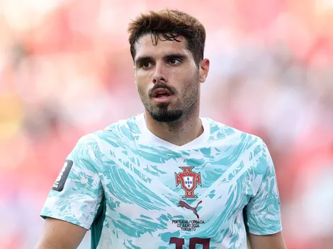 Manchester City abre conversas por Pedro Neto, do Chelsea