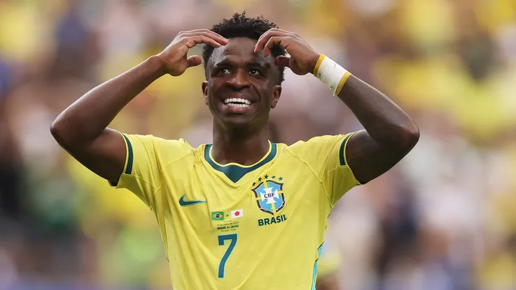 Vinicius Júnior tem futuro incerto no Real Madrid.