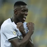 Luiz Henrique vende bens na Rússia e foca no Flamengo