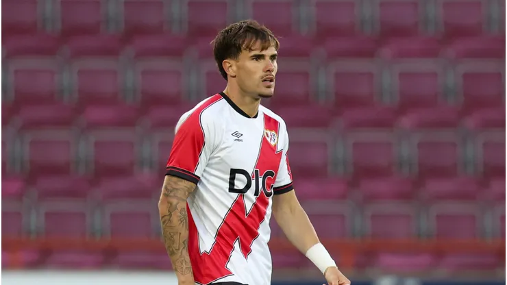 Pep em ação pelo Rayo Vallecano. Photo by WM Sport Media/Getty Images