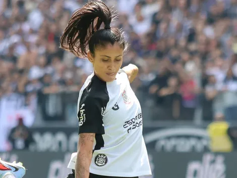 Jaqueline fica à disposição do Corinthians diante do Santos