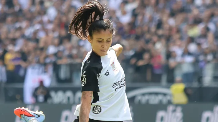 Jaqueline jogadora do Corinthians durante partida contra o Cruzeiro no estádio Arena Corinthians. Foto: Lucas Gabriel Cardoso/AGIF