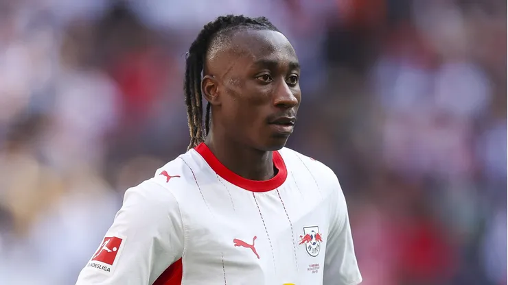 Yan Diomande durante partida da Bundesliga entre RB Leipzig e FC St. Pauli na Red Bull Arena. (Photo by Maja Hitij/Getty Images)