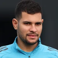 Bruno Guimarães se pronuncia sobre acerto com o Arsenal