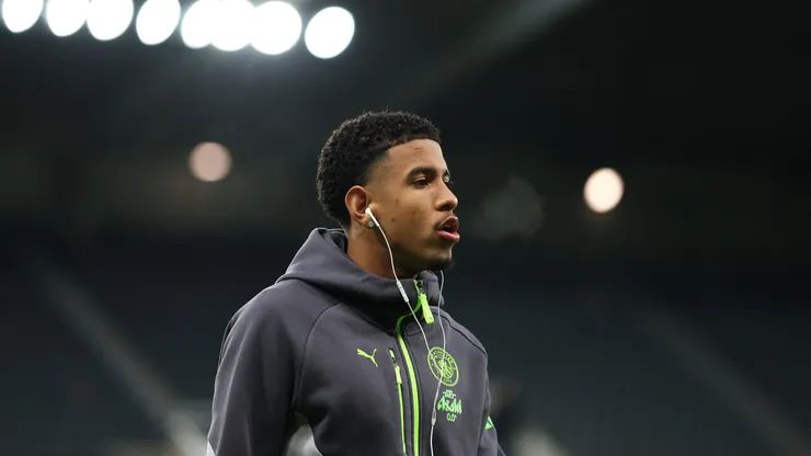 Savinho of Manchester City arrives at the stadium prior to the Premier League match between Newcastle United and Manchester City at St James' Park on November 22, 2025 in Newcastle upon Tyne, England.
