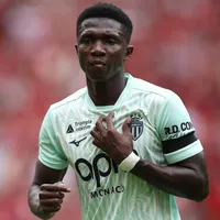 Lamine Camara atrai gigantes da Premier League
