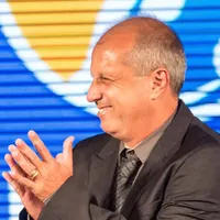 Alexandre Gama não esconde: "Hoje penso em voltar ao Brasil"