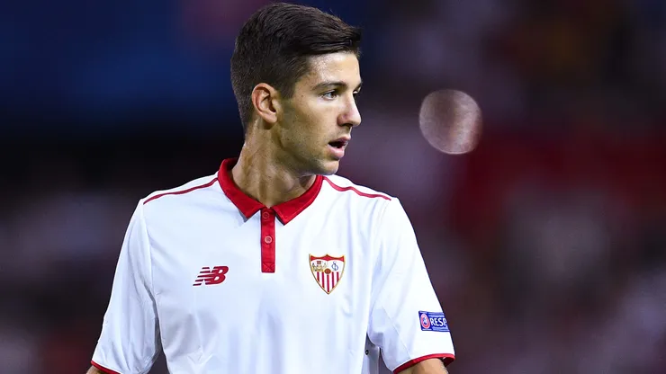 Luciano Vietto of Sevilla FC looks on during the UEFA Champions League Group H match between Sevilla FC and Olympique Lyonnais at the Ramon Sanchez-Pizjuan stadium on September 27, 2016 in Seville, Spain .